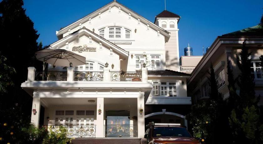 Hoa Sen Vang Hotel Dalat Exterior foto